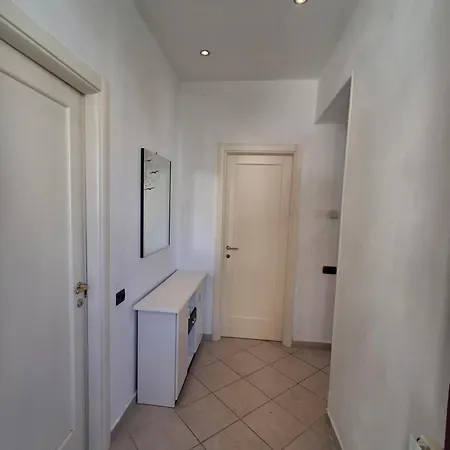 Apartment Holiday Appartamento La Spezia